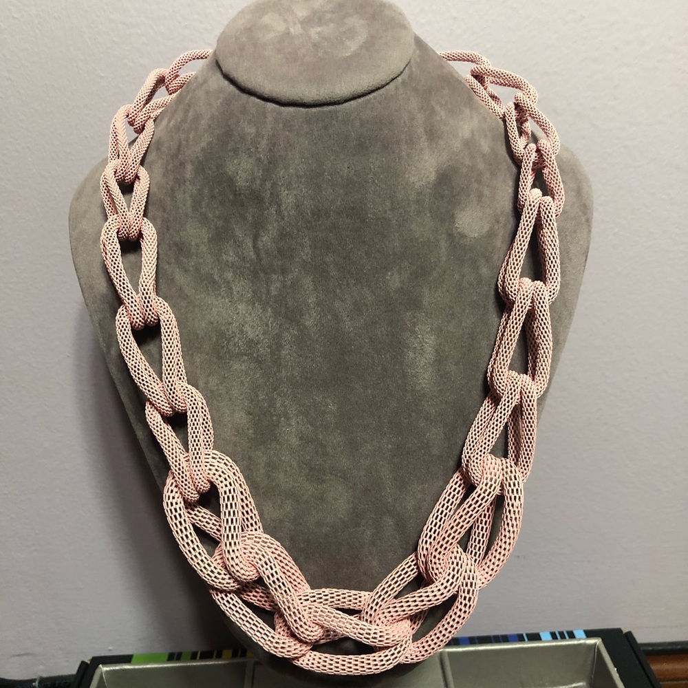 Soft pink chunky chain necklace